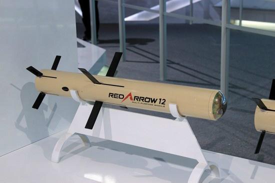 ”紅箭-12“首次公開亮相