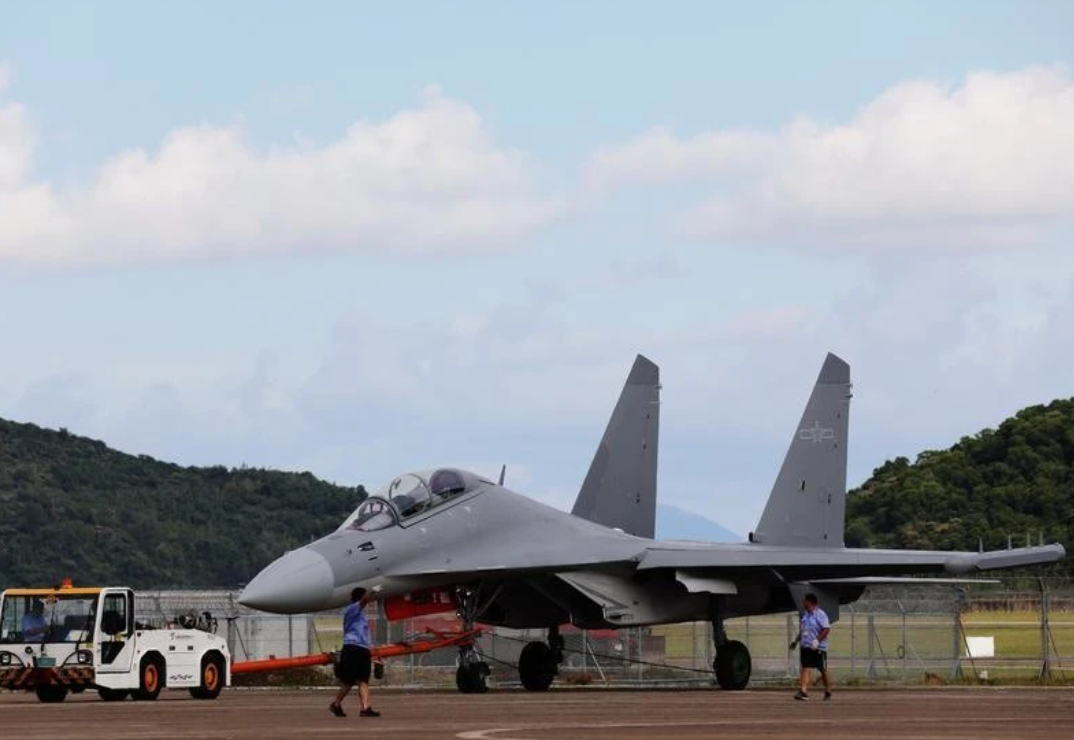 電子戰機-J16D 電子戰機-J16D