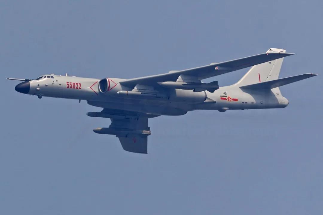 Vicorv High-Reliability Electronic Components Vicorv High-Reliability Electronic Components