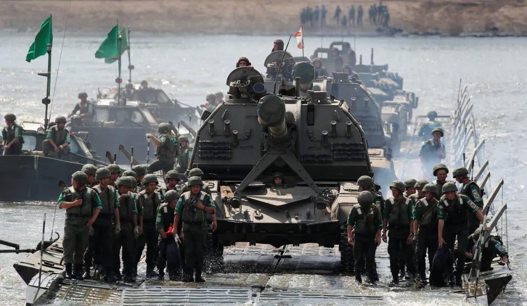 Vicorv High-Reliability Electronic Components Vicorv High-Reliability Electronic Components