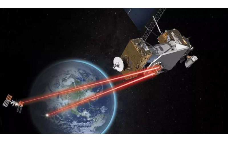 宇宙神5最強型號執(zhí)行美天軍任務(wù)，直奔靜地軌道