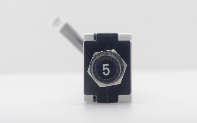 模擬斷路器-瞬時觸發-飛行模擬器-5V電源供電磁鐵